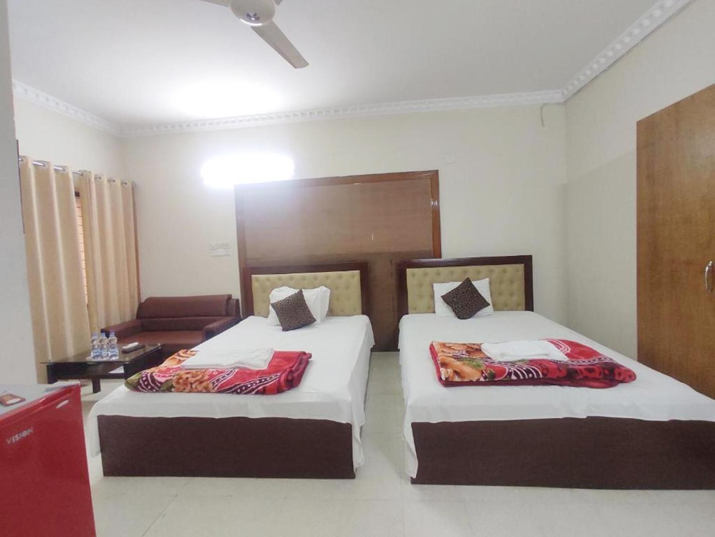 Hotel Suite Palace Baridhara Dakka Kültér fotó