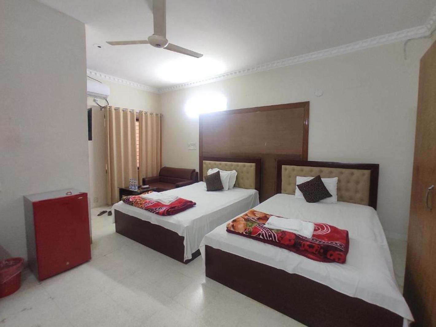 Hotel Suite Palace Baridhara Dakka Kültér fotó