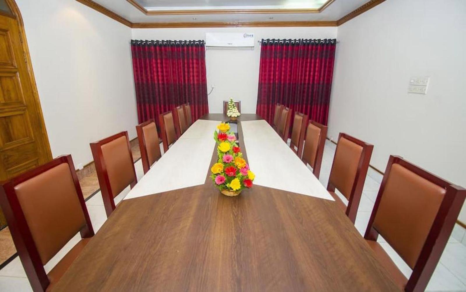 Hotel Suite Palace Baridhara Dakka Kültér fotó
